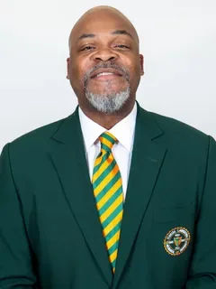 Ron Dugans headshot