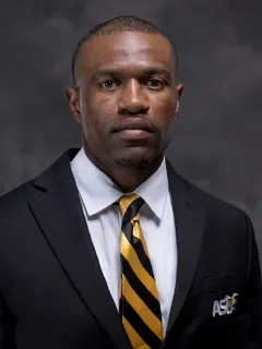 Marcus Windham headshot
