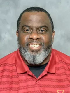 Nathan Peoples headshot