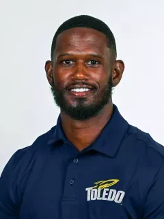 Devin Figaro headshot