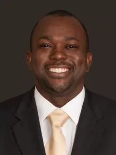Justin Weaver headshot