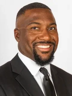 Lanear Sampson headshot