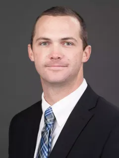 Hunter MacKay headshot