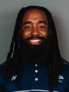 Amechie Walker headshot