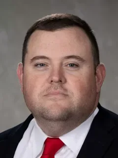 Eric Mateos headshot