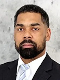 Alex Gray headshot