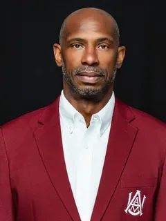 Marco Coleman headshot
