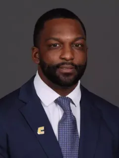 Ken Lucky II headshot