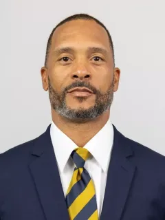 Geoff McArthur headshot