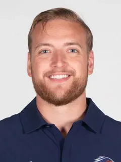 Eli Henderson headshot
