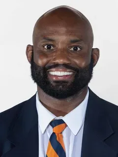 Curome Cox headshot