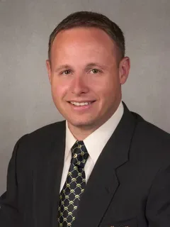 Seth Wallace headshot