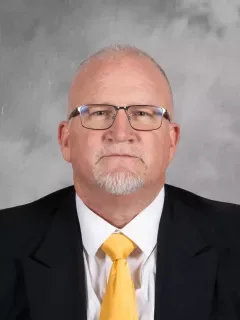 Mark Holcomb headshot