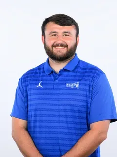 Kyle Holt headshot