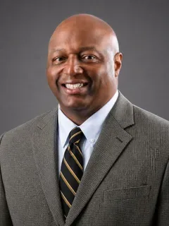 Mike Grant headshot