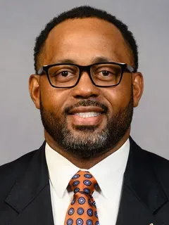Mike Reed headshot