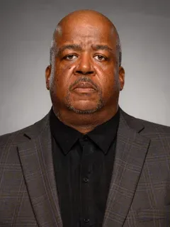 Tim Cross headshot