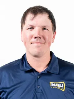 Nick Fett headshot
