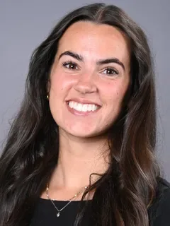 Nicole Pino headshot