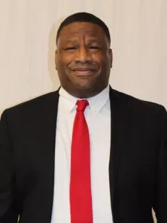 Ernesto Purnsley headshot