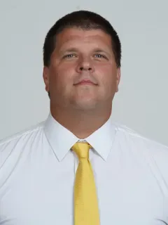 Kris Kulzer headshot