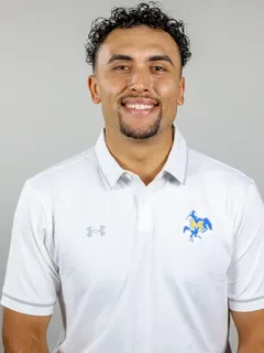 Alex Flores headshot