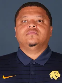 Jesse Thompson headshot
