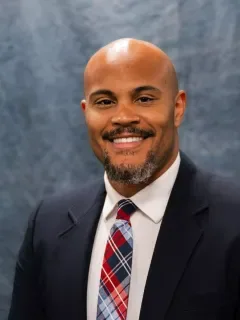 Larry Hart headshot