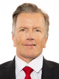 Clayton Carlin headshot