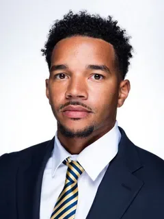 Justice Seales headshot