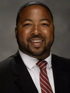 Maurice Linguist headshot