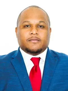 Nicholas Gould headshot
