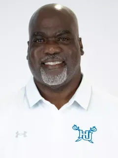 Kenny Ray headshot