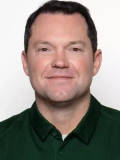 Tyson Summers headshot