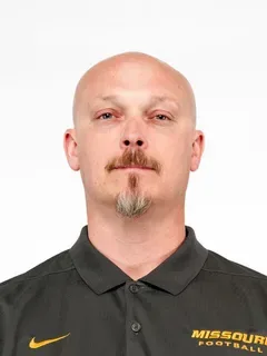 Kyle Ashby headshot