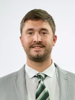 Dylan Chmura headshot