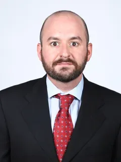 Aaron Simons headshot