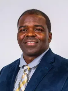 Maurice Duncan headshot