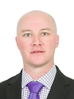 Carson Stewart headshot