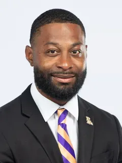Christopher Buckner headshot