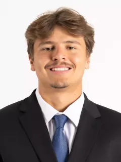 Cole Feinauer headshot