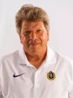 Matt Wannebo headshot