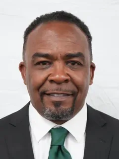 Arlo Henderson headshot