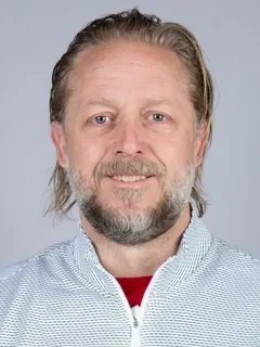 Tommy Perry headshot