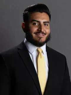 Allan Reyes headshot