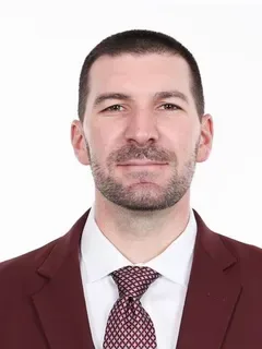 Derek Shay headshot