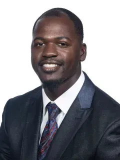 Teddy Veal headshot