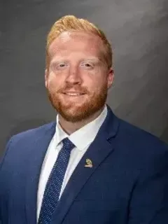 Garrett Graf headshot