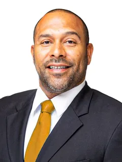 Dom Anderson headshot