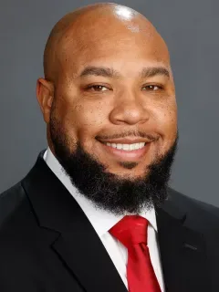 Robert Gillespie headshot